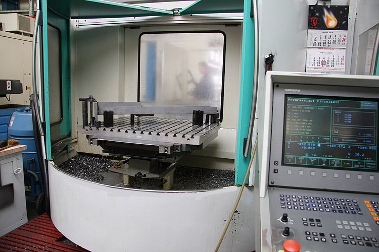 DMC 125 U